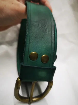 Cinturón piel medieval artesanal