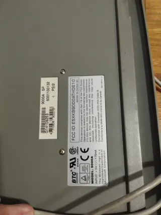 Lote 3 Teclados PS/2 Benq, Logitech, Packard Bell