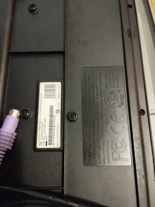 Lote 3 Teclados PS/2 Benq, Logitech, Packard Bell