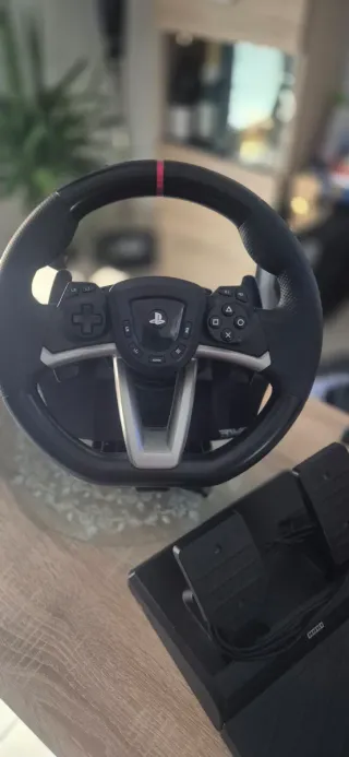 Volante e Pedali PS4 HORI