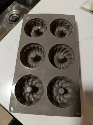 Molde silicona cupcakes gris