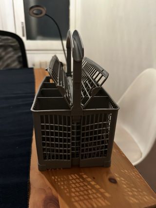 Cesta cubiertos lavavajillas en perfecto estado