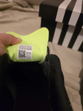 Sapatilhas Adidas Adizero Aruku