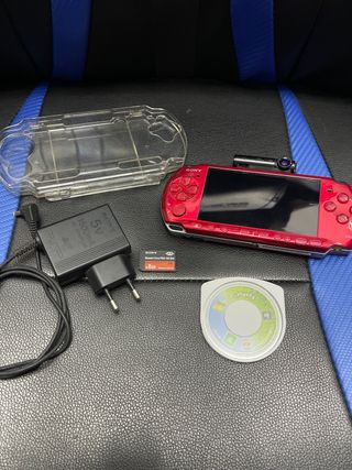 PSP Slim 3004 Roja + Accesorios
