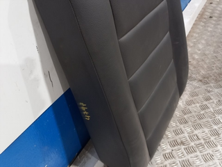 ASIENTOS TRASEROS VOLKSWAGEN TOUAREG (7LA) BAC