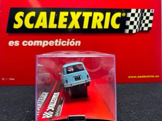 Scalextric Renault 4 Azul