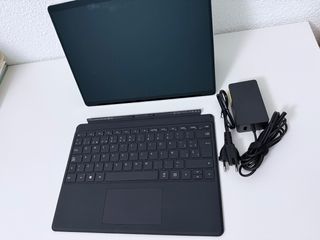 Microsoft Surface Pro 8.