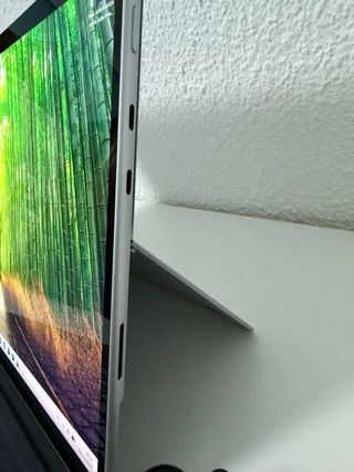 Microsoft Surface Pro 8.