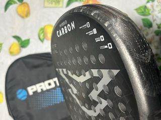 Pala de pádel Kuikma Hybrid Carbon + funda