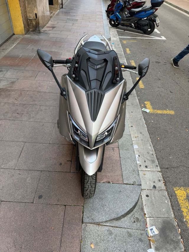 Yamaha TMAX 530