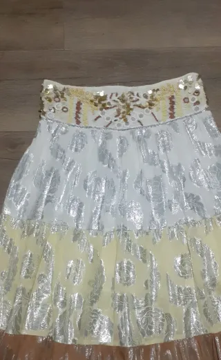 Falda larga volantes lentejuelas estampado