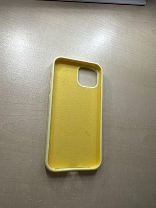 Funda iPhone 13 Amarilla