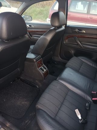 Coche para piezas o cambiar cadena de distribución