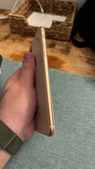 iPhone 8 Plus Dorado