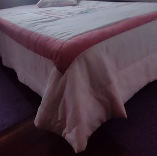 Edredón de seda pintado a mano. Cama 150cm