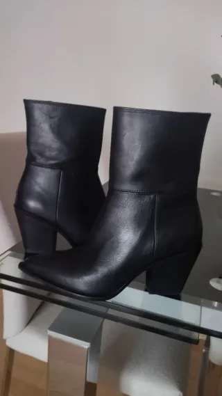 Botines Zara Piel. Sin Estrenar