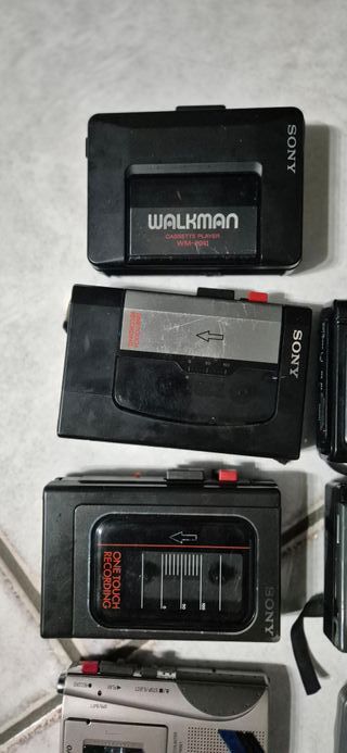 Lotto Walkman Mangianastri e Radio