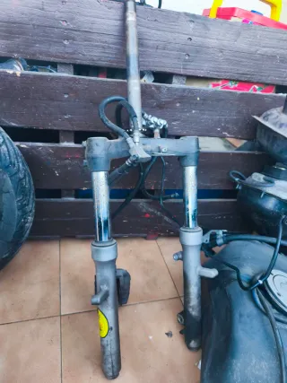 Horquillas Suzuki burgman 200cc 125cc 2010