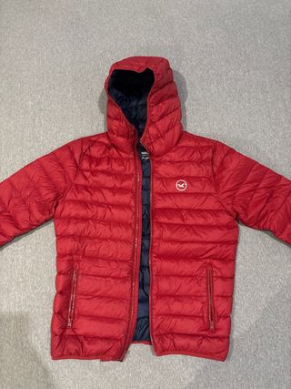 Plumífero Hollister Rojo con Capucha