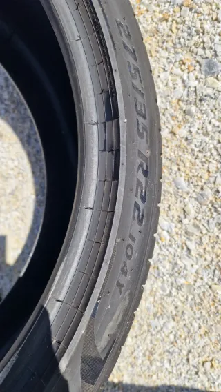 Neumáticos 275/35/22