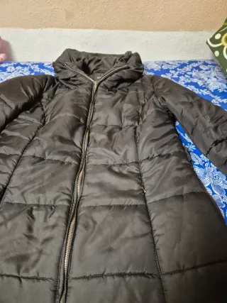 Cazadora larga mujer negra