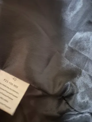 Cazadora larga mujer negra