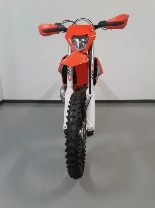 KTM 300 EXC 2023.