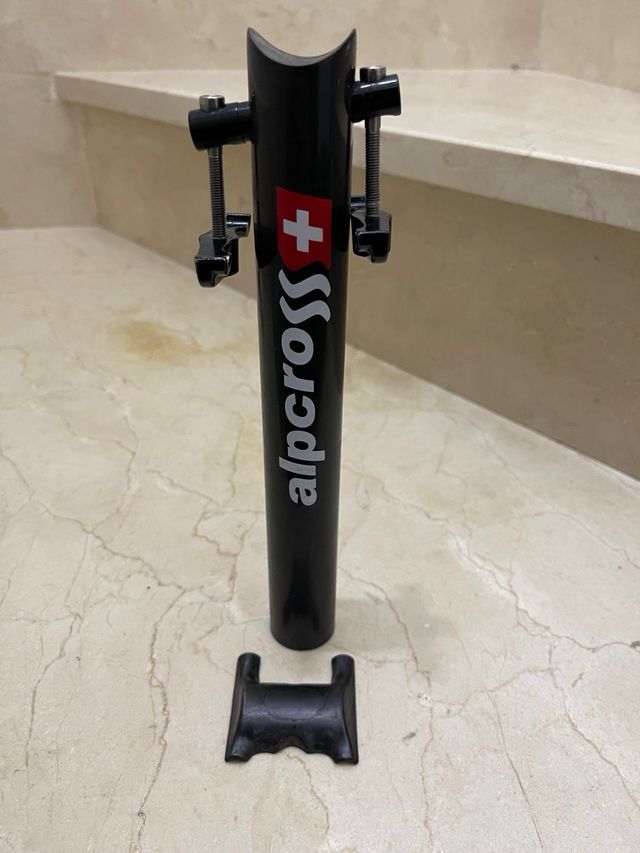 Tija Alpcross suíça de carbono reto 31,6 x 240mm