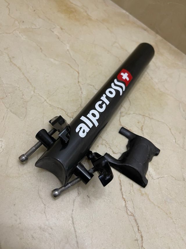 Tija Alpcross suíça de carbono reto 31,6 x 240mm