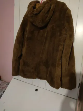 Abrigo de pelo marrón mujer