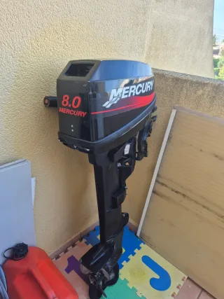 Motor fueraborda Mercury poco uso