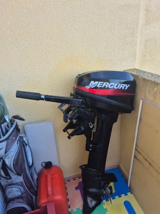 Motor fueraborda Mercury poco uso