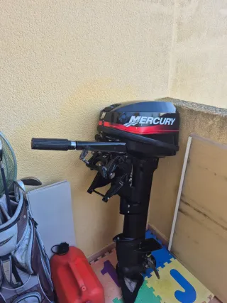 Motor fueraborda Mercury poco uso