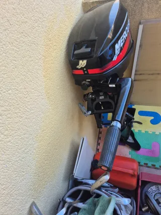 Motor fueraborda Mercury poco uso