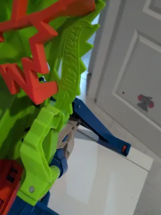 Pista Hot Wheels 4 Loopings