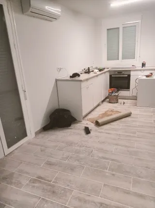 Servicios de pintura y reformas, fachadas.