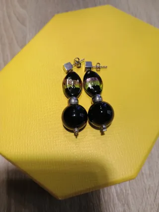 Pendientes plata y piedras negras