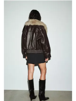 Cazadora S efecto piel con cuello desmontable