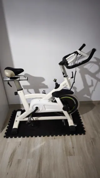 Bicicleta Estática Cecotec Indoor Blanca