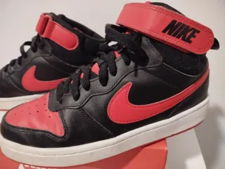 Botas sport. Nike niño.