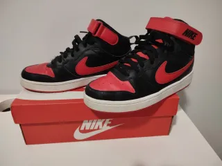 Botas sport. Nike niño.