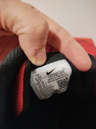 Botas sport. Nike niño.