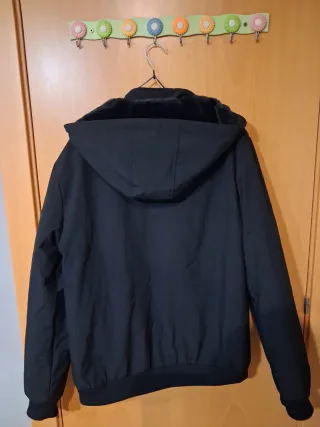 Chaqueta Stone Island Negra con Capucha