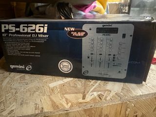 Tocadiscos Gemini SA-600 II