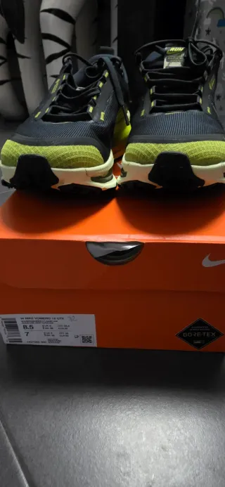 Nike Vomero 18 Gore-Tex Talla 40.  Negociable