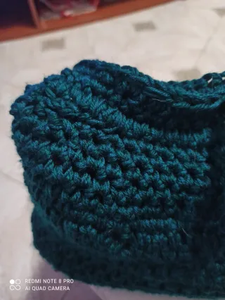 Borsa uncinetto con catena oro e nero