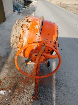 Hormigonera 130L Naranja