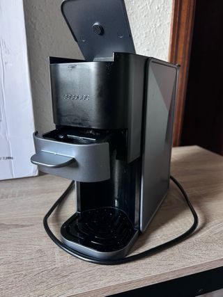 Cafetera Cecotec Negra y Plateada