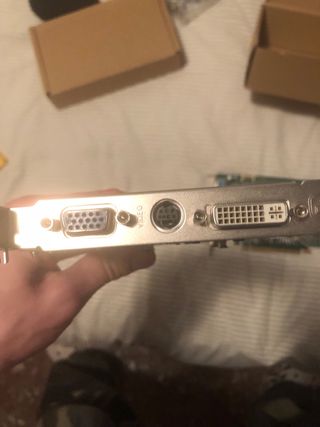 Lote 2 Tarjetas Gráficas Nvidia y ATI