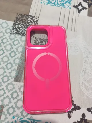 Funda iPhone 15 Pro Max Aves y Flores